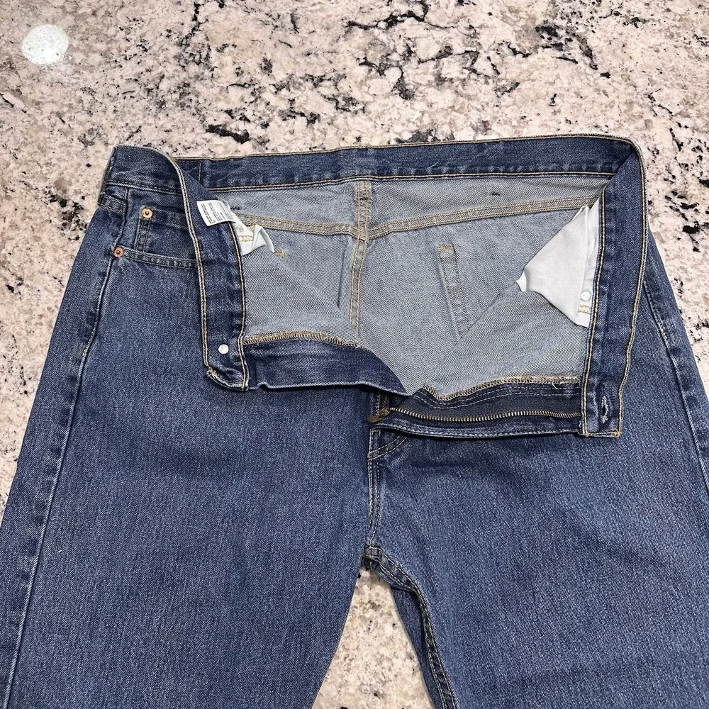 Levi's 505 Jeans Men 42x30 (Fits 40x30) Blue Denim Straight Leg Classic Fit